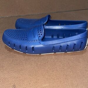 Floaters Navy Blue Size 9 men Boat Shoes Waterproof Slip On Rubber